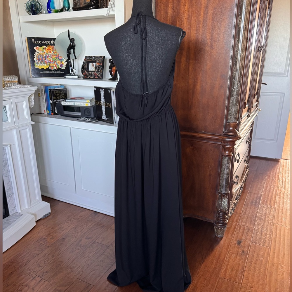 Elegant‎ Black Maxi Dress - Picture 3 of 11
